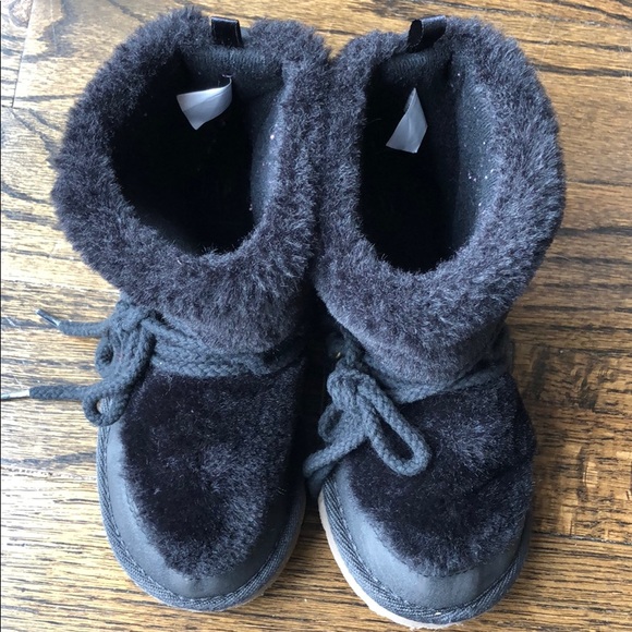 Old Navy Booties girls size 13 - Picture 4 of 5